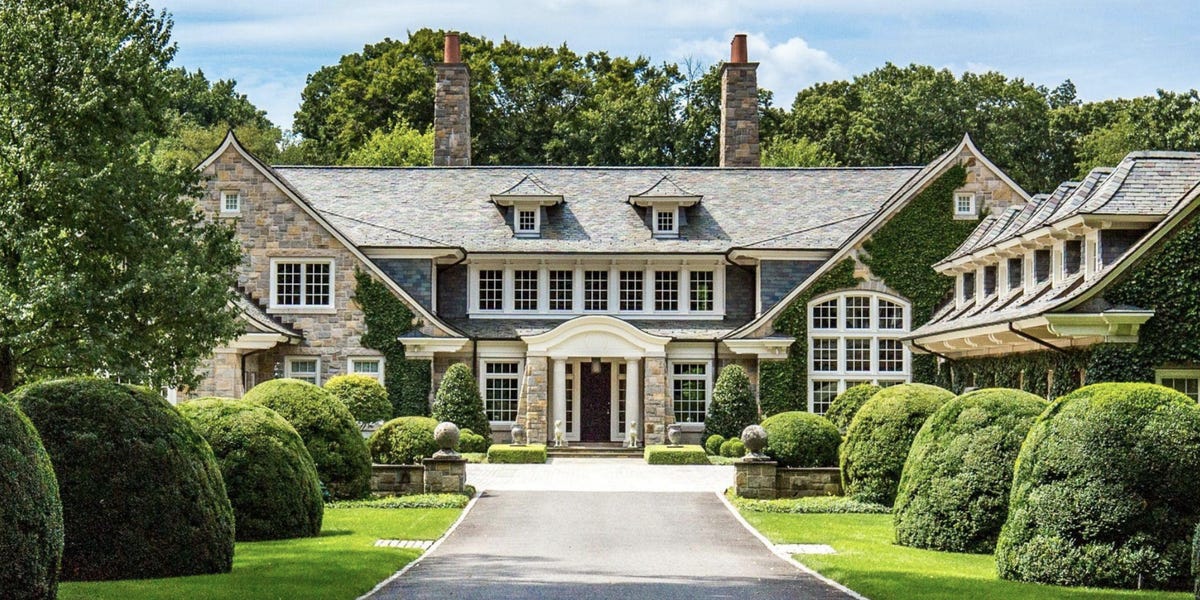 Photos: Inside $33.5 Million Mansion on Long Island's Gold Coast