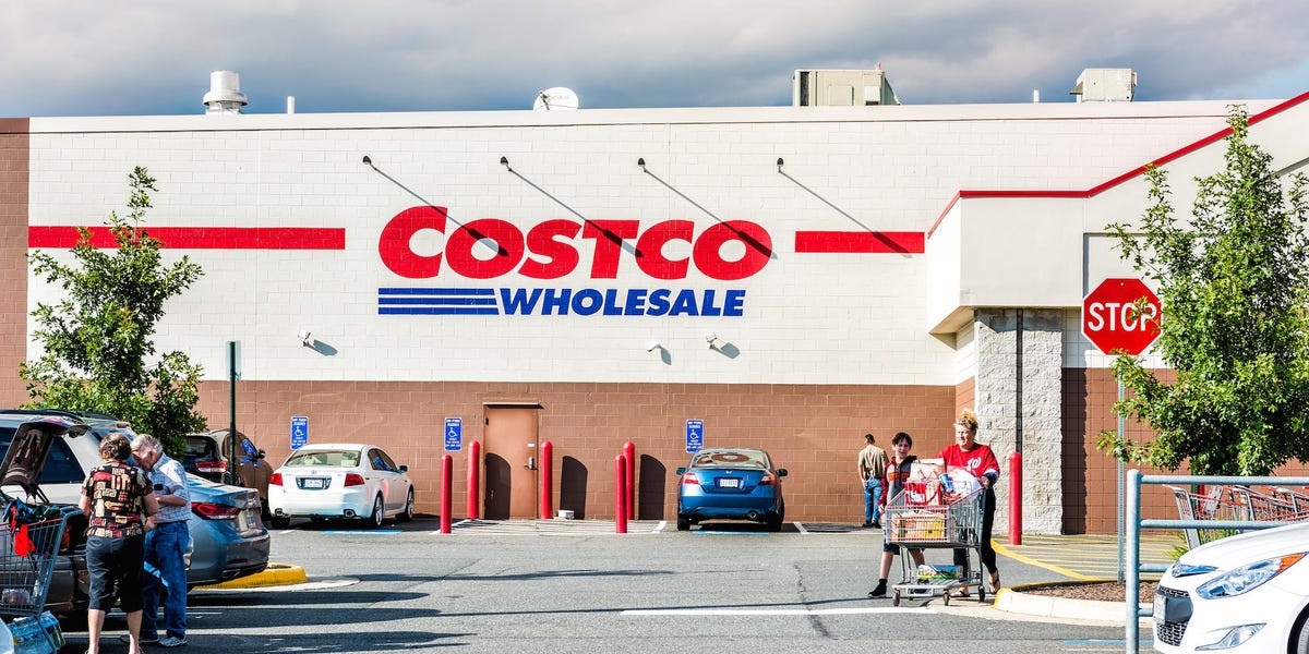 Costco in the City Vs. Suburbs: Biggest Differences, Photos